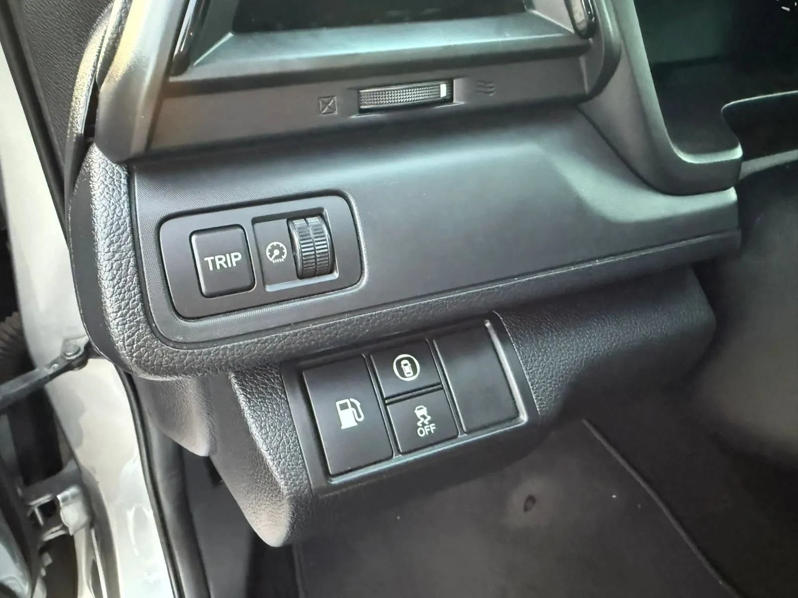 Used 2019 Honda Insight EX image 16