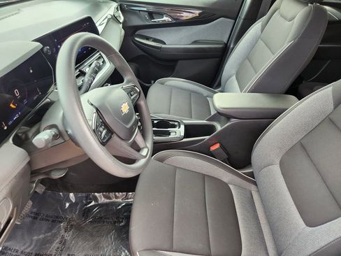 Used 2025 Chevrolet TrailBlazer LT AWD/4WD image 4