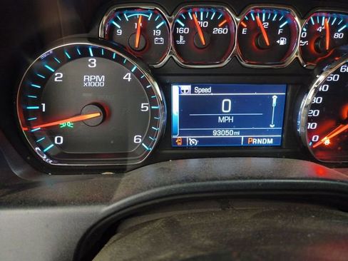 Used 2014 Chevrolet Silverado 1500 High Country w/ High Country Premium Package AWD/4WD image 6