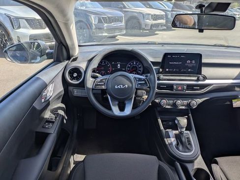 Used 2024 Kia Forte LXS FWD image 14