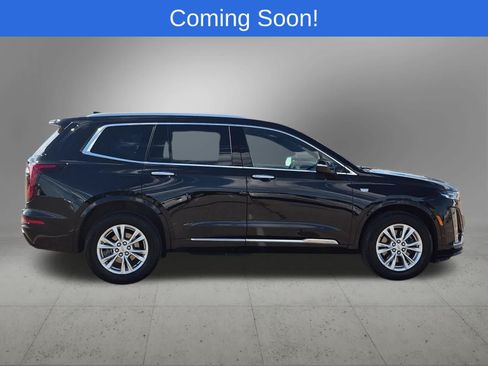 Used 2024 Cadillac XT6 Luxury w/ LPO, Floor Liner Package AWD/4WD image 7
