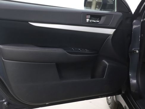 Used 2013 Subaru Outback 2.5i w/ Popular Pkg 1A image 18