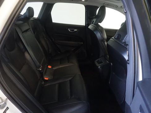 Used 2024 Volvo XC60 B5 Plus AWD/4WD image 25