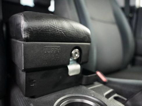 Used 2013 Toyota FJ Cruiser 4WD w/ Upgrade Pkg image 53
