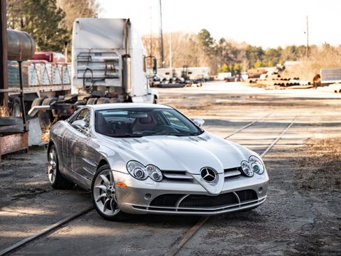 Used 2006 Mercedes-Benz SLR image 6