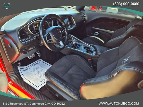 Used 2018 Dodge Challenger R/T Scat Pack w/ Leather Interior Group RWD image 7