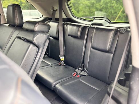 Used 2017 Toyota Highlander XLE AWD/4WD image 17