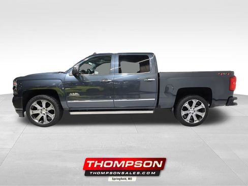 Used 2018 Chevrolet Silverado 1500 High Country image 1