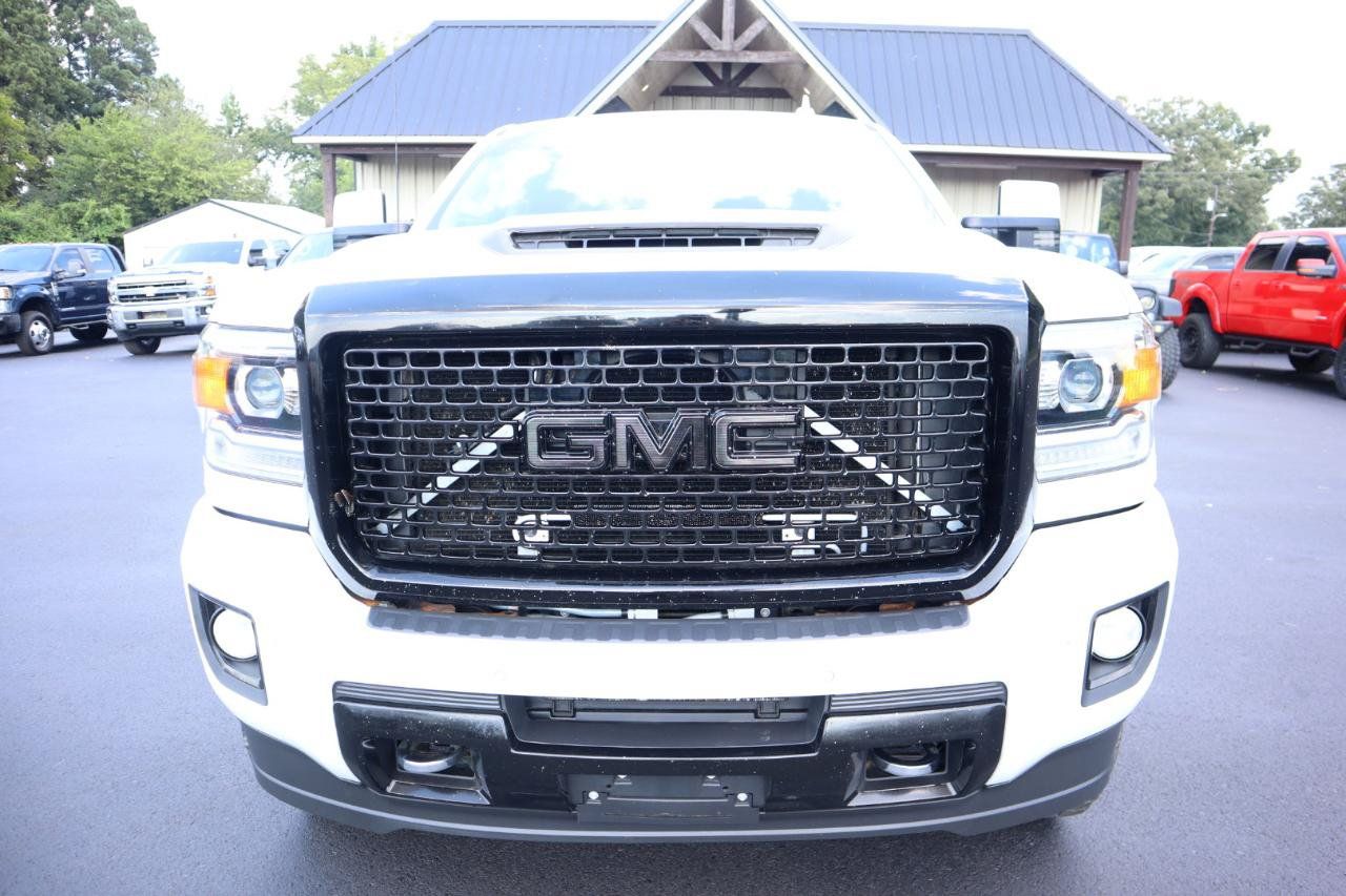 Used 2017 GMC Sierra 2500 Denali w/ Duramax Plus Package AWD/4WD image 2
