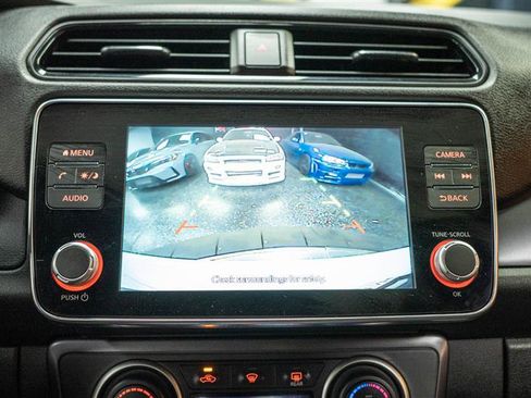 Used 2024 Nissan Leaf S image 19