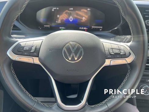 Used 2022 Volkswagen Taos SE AWD/4WD image 18
