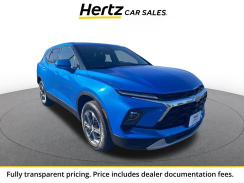 Used 2025 Chevrolet Blazer LT FWD image 1