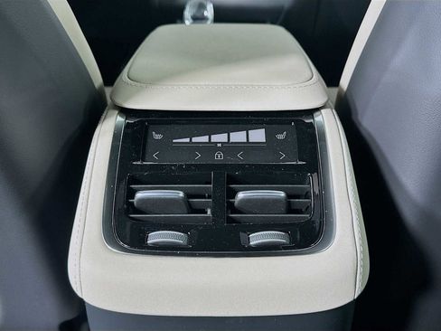 New 2026 Volvo XC90 B6 Core image 23