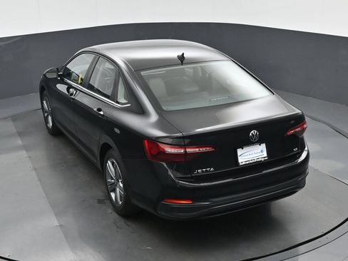 Used 2024 Volkswagen Jetta SE FWD image 55