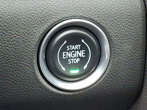 Used 2024 GMC Acadia Denali w/ Super Cruise Package image 24