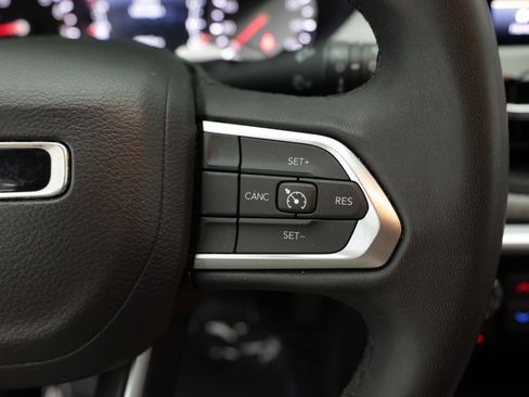 Used 2024 Jeep Compass Latitude AWD/4WD image 26