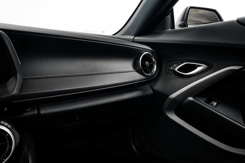 Used 2022 Chevrolet Camaro SS RWD image 30