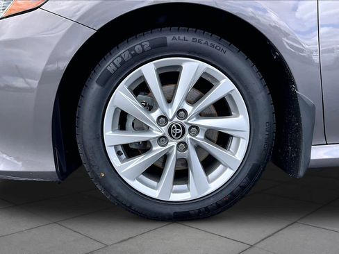 Used 2023 Toyota Camry LE w/ Convenience Package image 10