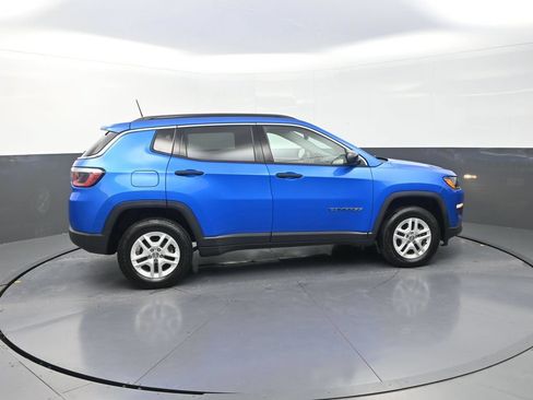 Used 2019 Jeep Compass Sport AWD/4WD image 12