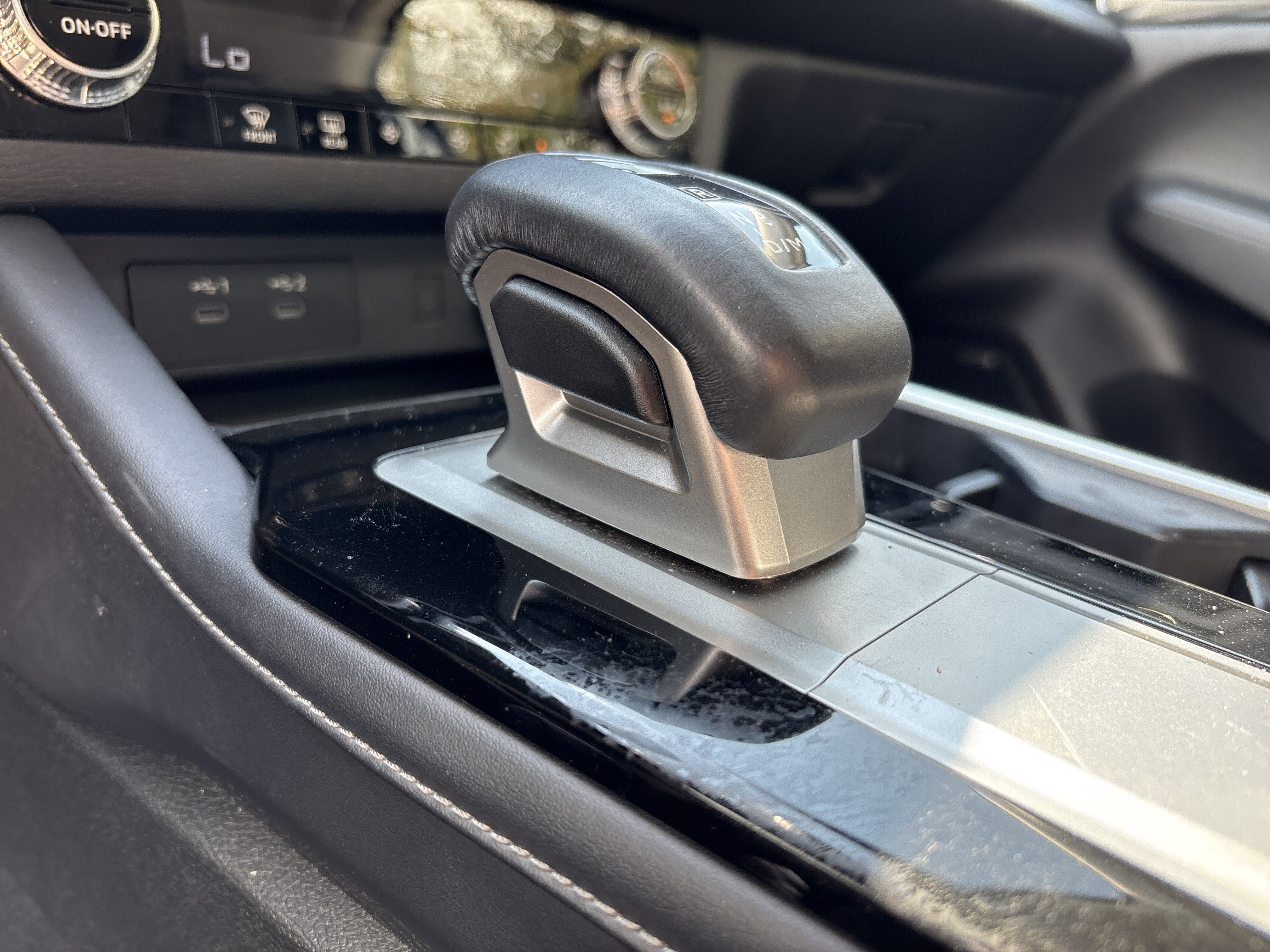 Used 2025 Mitsubishi Outlander SE AWD/4WD image 24