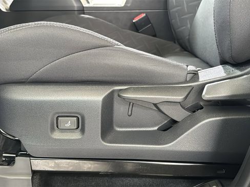 Certified 2025 Toyota Tacoma SR5 image 14