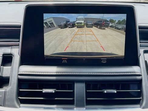 Used 2023 GMC Yukon SLT RWD image 25