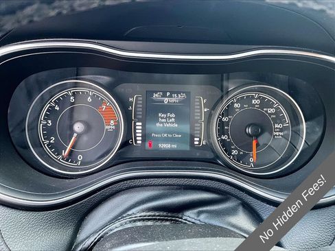 Used 2021 Jeep Cherokee Latitude Lux FWD image 18
