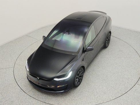 Used 2024 Tesla Model X AWD/4WD image 22