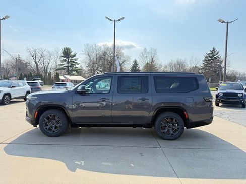 New 2026 Jeep Grand Wagoneer L Limited w/ Premium Group II AWD/4WD image 4