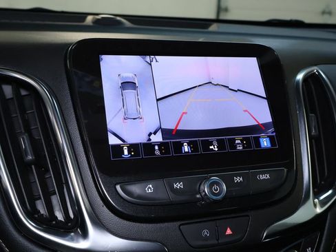 Used 2022 Chevrolet Equinox Premier AWD/4WD image 33