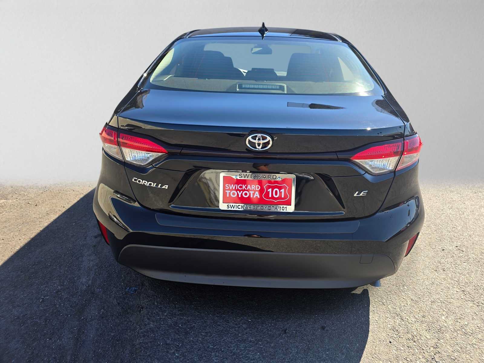 New 2027 Toyota Corolla LE w/ LE Premium Package FWD image 4