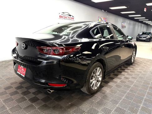 Used 2020 MAZDA MAZDA3 Sedan FWD image 14