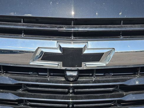 Used 2025 Chevrolet Tahoe LS RWD image 22