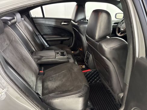 Used 2019 Dodge Charger Scat Pack w/ Plus Group image 41