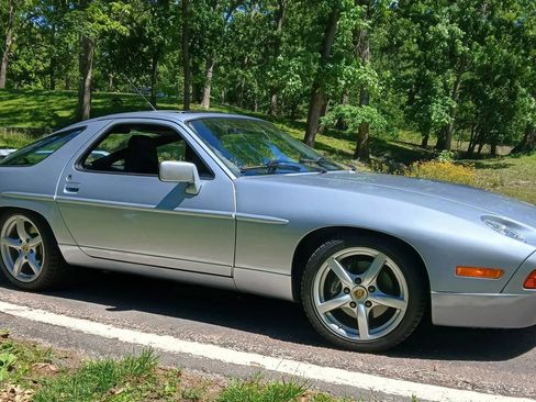 Used 1991 Porsche 928 S4 image 46
