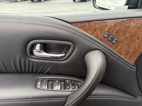 Used 2017 INFINITI QX80 4WD image 20