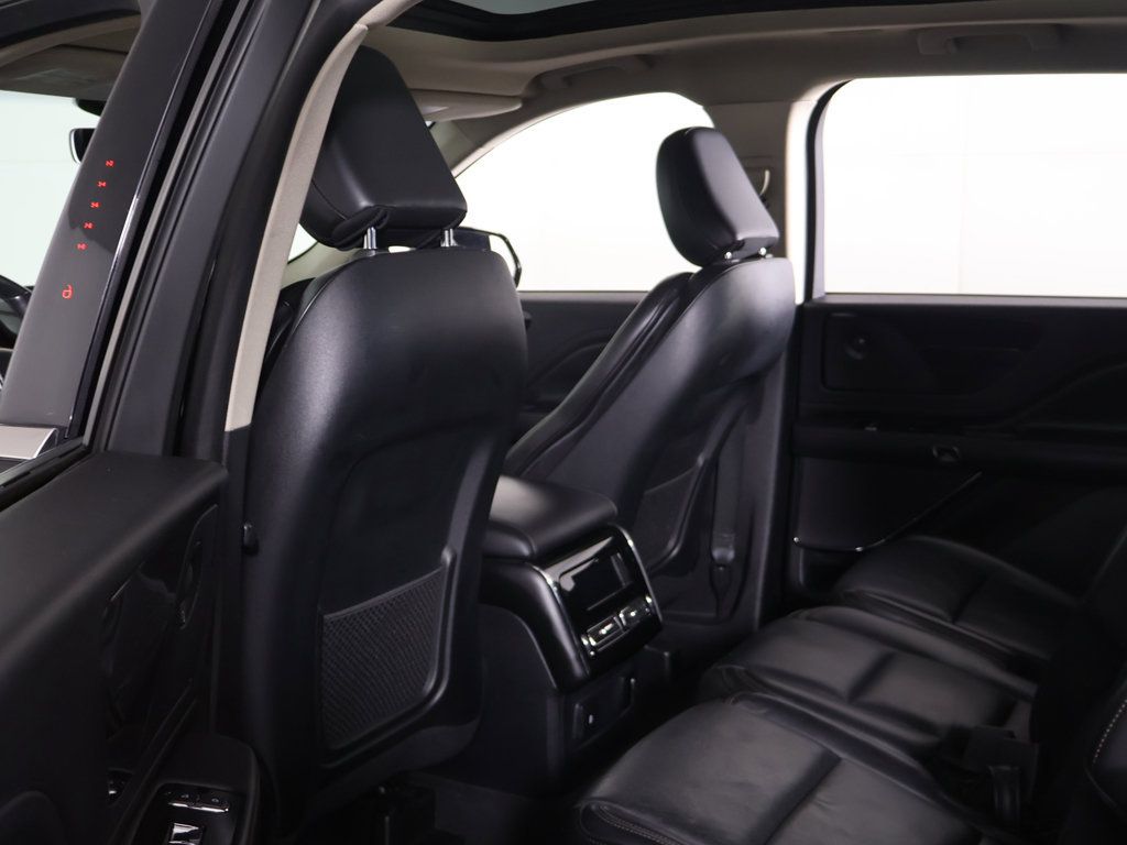 Used 2021 Lincoln Aviator Reserve w/ Elements Package Plus AWD/4WD image 32