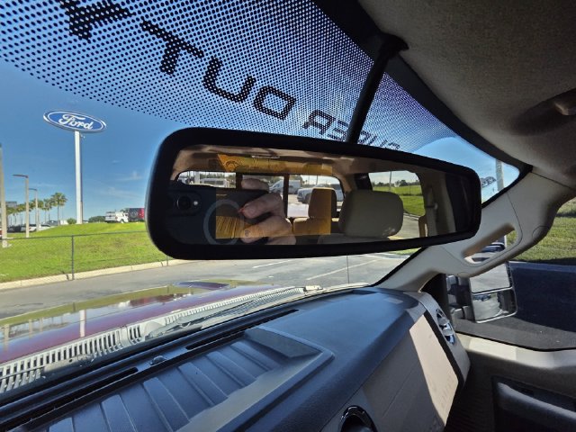 Used 2015 Ford F250 XLT w/ XLT Premium Package AWD/4WD image 14