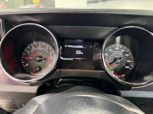 Used 2017 Ford Mustang GT RWD image 21