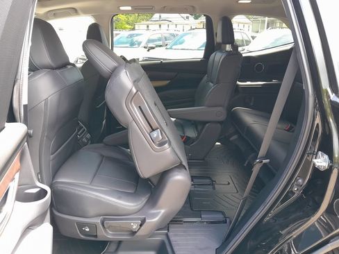 Certified 2022 Subaru Ascent Touring AWD/4WD image 34
