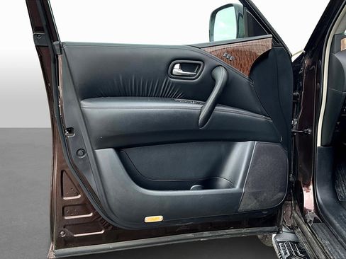 Used 2018 Nissan Armada SL image 15