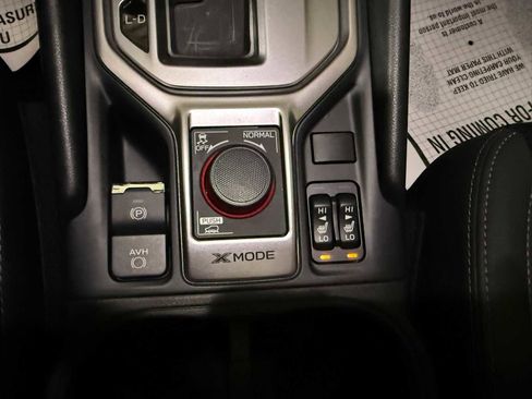Used 2023 Subaru Forester Premium AWD/4WD image 35