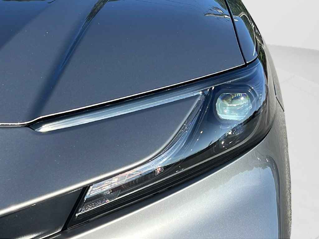 Used 2026 Toyota Camry SE w/ Convenience Package FWD image 24