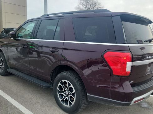 Used 2024 Ford Expedition XLT image 6