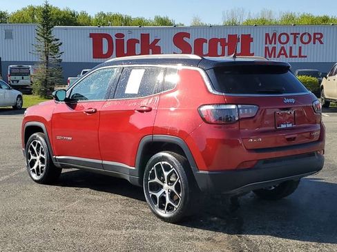 Used 2024 Jeep Compass Limited AWD/4WD image 5