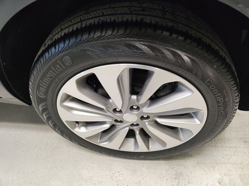 Used 2018 Buick Encore Preferred image 19