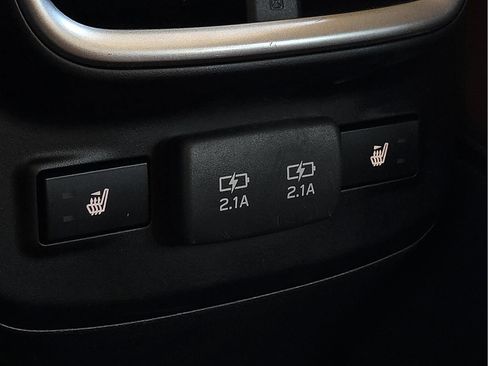 Used 2022 Subaru Outback Touring AWD/4WD image 11