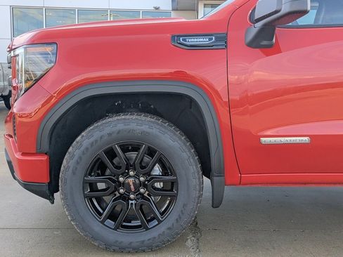 New 2026 GMC Sierra 1500 Elevation image 10