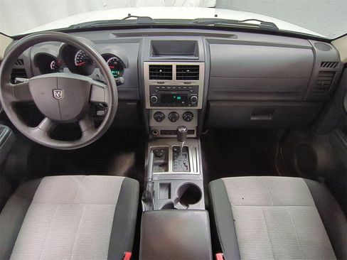 Used 2009 Dodge Nitro SE image 16