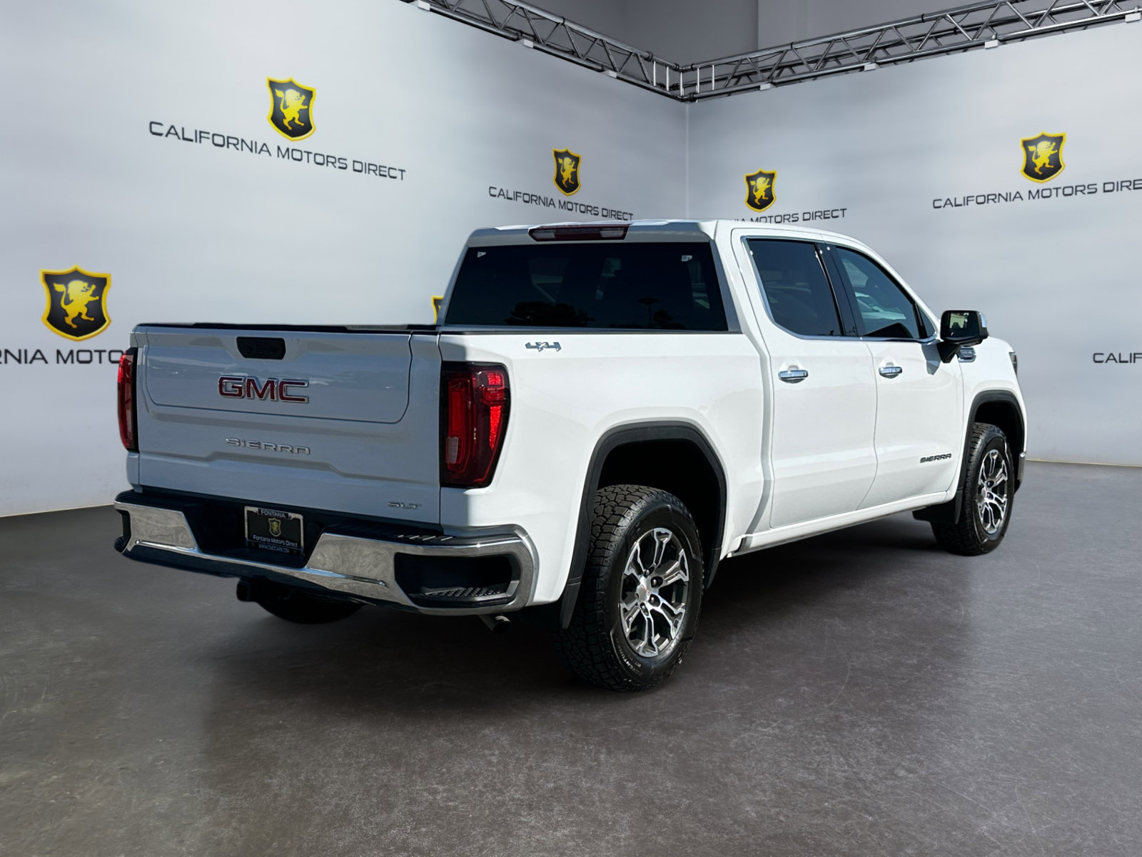 Used 2026 GMC Sierra 1500 SLT AWD/4WD image 5